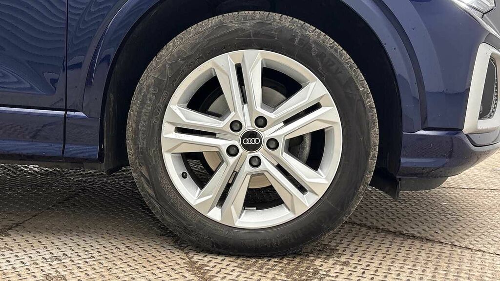 Audi Q2 Sport 30 Tfsi 110 Ps 6-Speed Blue #5