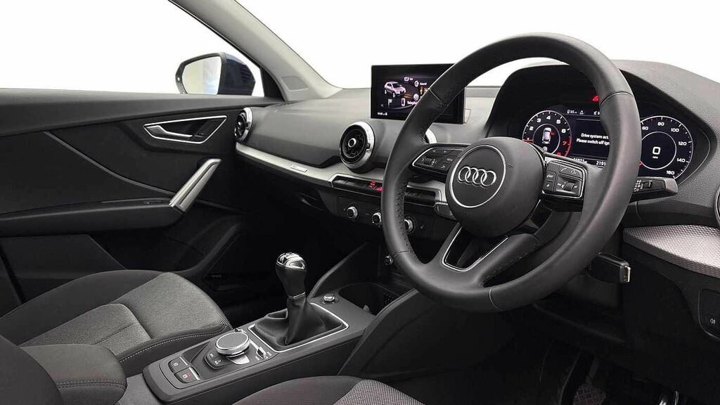 Audi Q2 Sport 30 Tfsi 110 Ps 6-Speed Blue #6
