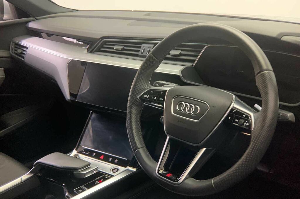 Audi E-tron Sportback S Line 55 Quattro 300,00 Kw Silver #6