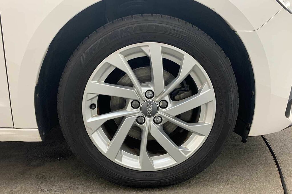 Audi A1 Sportback Sport 30 Tfsi 116 Ps 6-Speed White #5