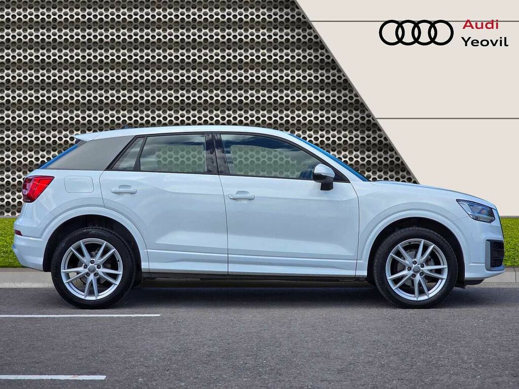 Audi Q2 S Line 35 Tfsi 150 Ps S Tronic White #4
