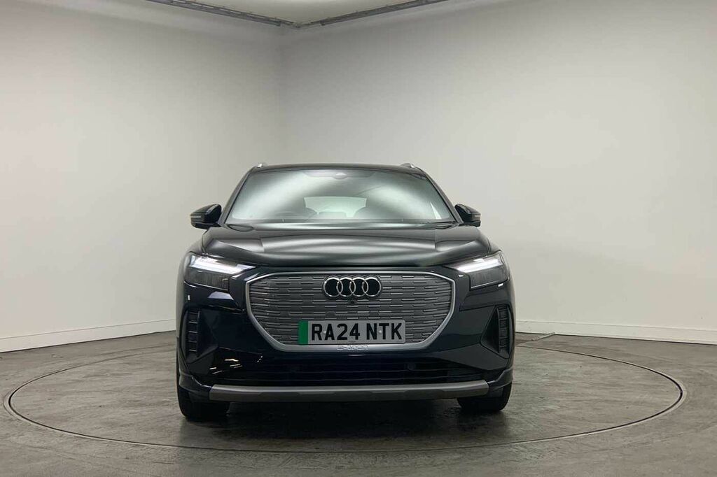 Audi Q4 E Tron 220Kw 50 Quattro 82Kwh Black Edition Silver #7