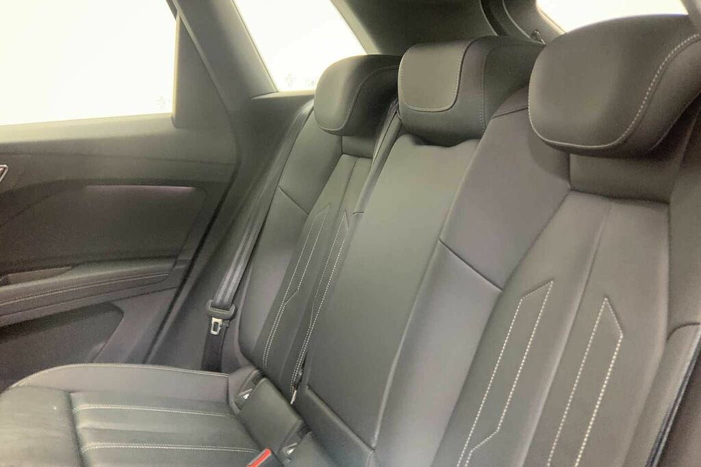 Audi Q4 E Tron 220Kw 50 Quattro 82Kwh Black Edition Silver #10
