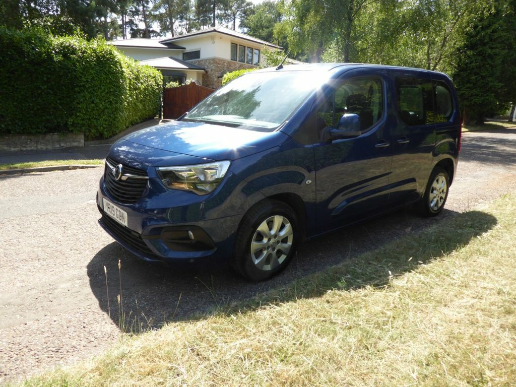 Vauxhall Combo Life 1.2L Energy YR19GDN Blue #3