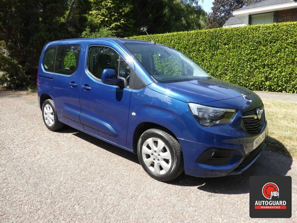 Vauxhall Combo Life 1.2L Energy Blue