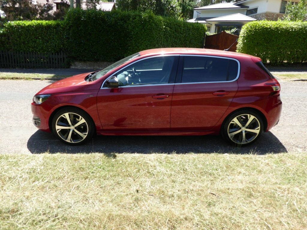 Peugeot 308 1.2L Gt Line Red #5