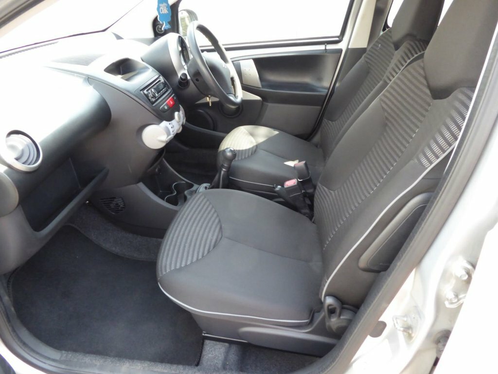 Peugeot 107 1L Active Silver #6