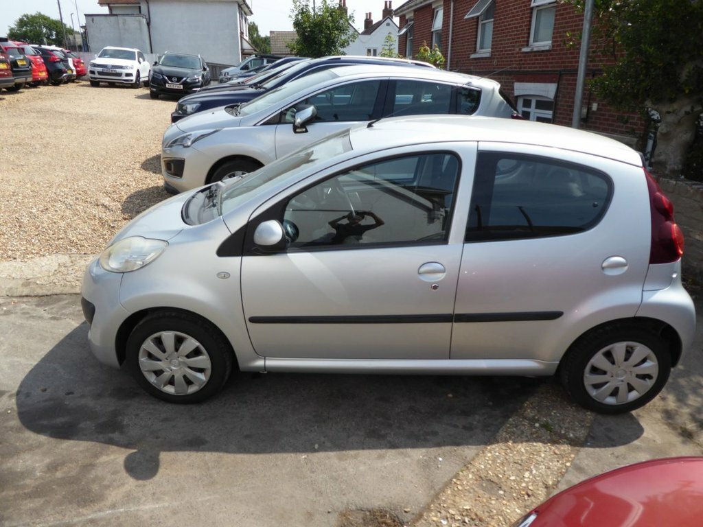 Peugeot 107 1L Active Silver #4