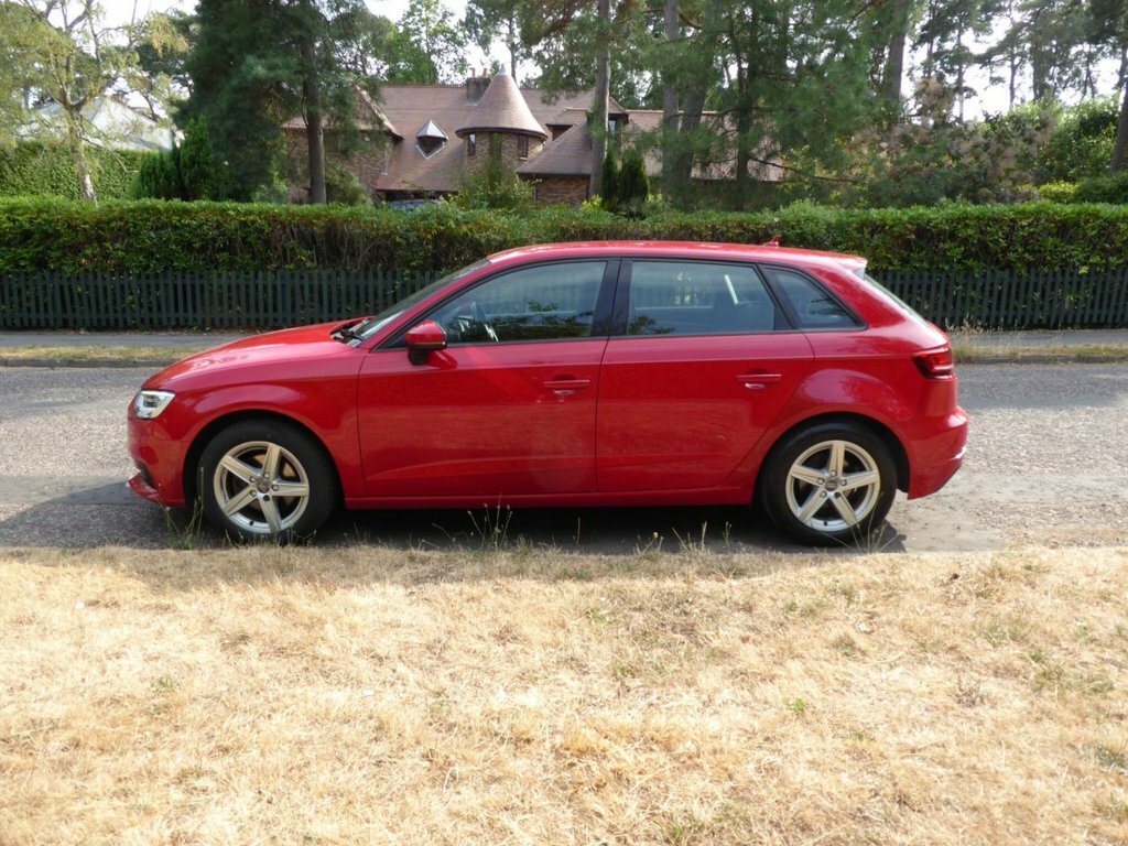 Audi A3 1L Se Red #5