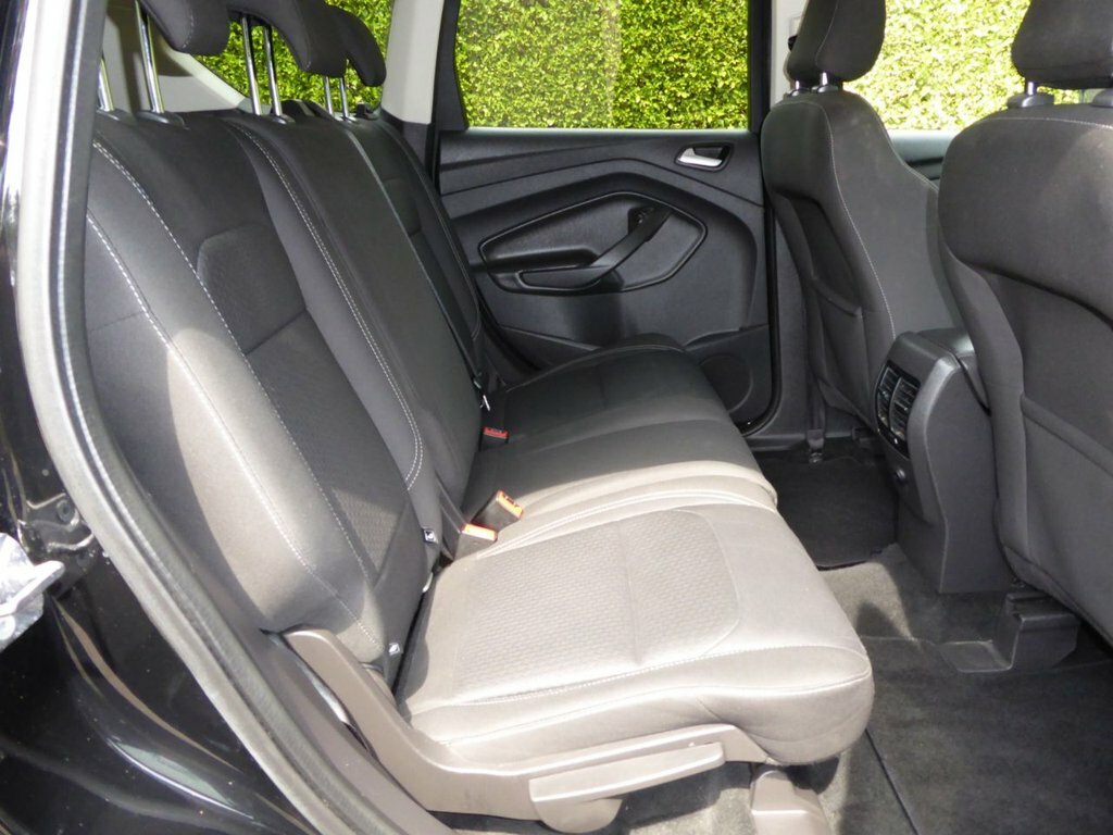 Ford Kuga Kuga Zetec 4X4 White #10