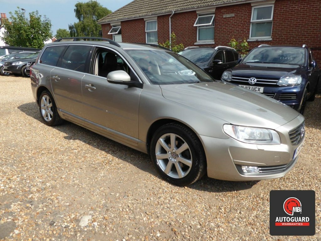 Volvo V70 2L Se Nav Gold
