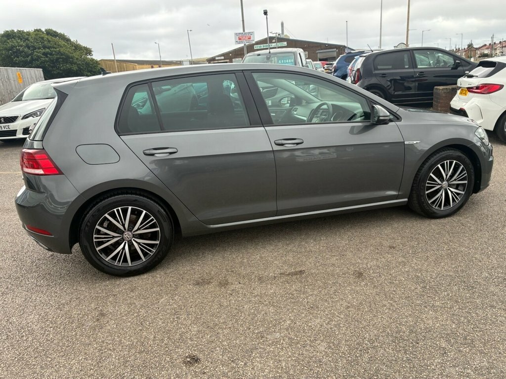 Volkswagen Golf 1.5L Se Nav Grey #4