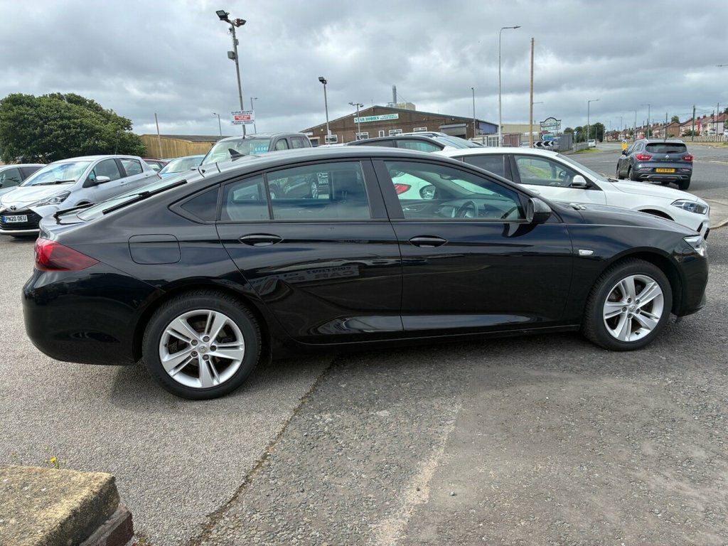 Vauxhall Insignia 1.5L Se Nav Black #4
