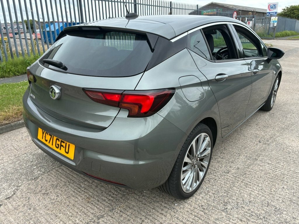 Vauxhall Astra 1.2L Griffin Edition Grey #4