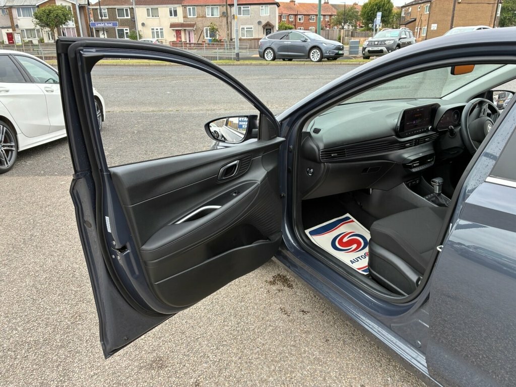 Hyundai I20 1.0T Gdi 48V Mhd Premium Black #11