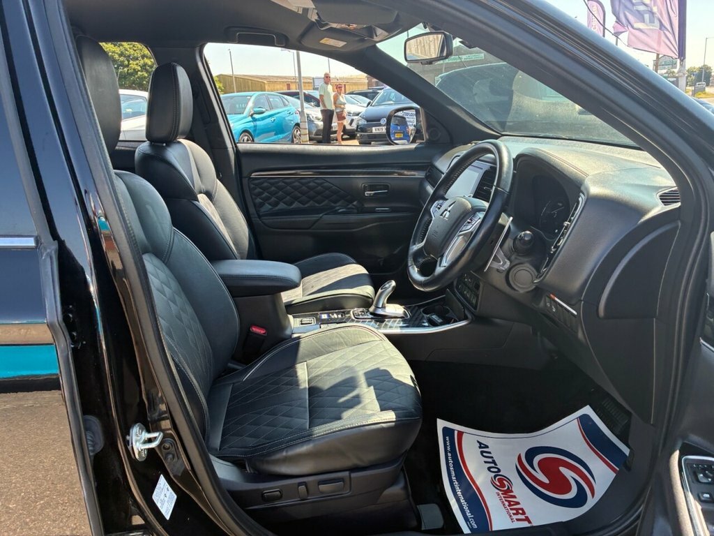 Mitsubishi Outlander 2.4L Exceed Black #3