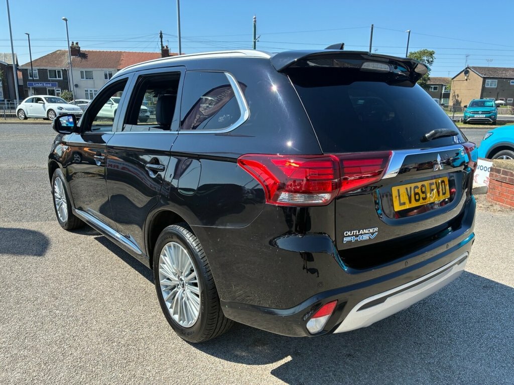 Mitsubishi Outlander 2.4L Exceed Black #6