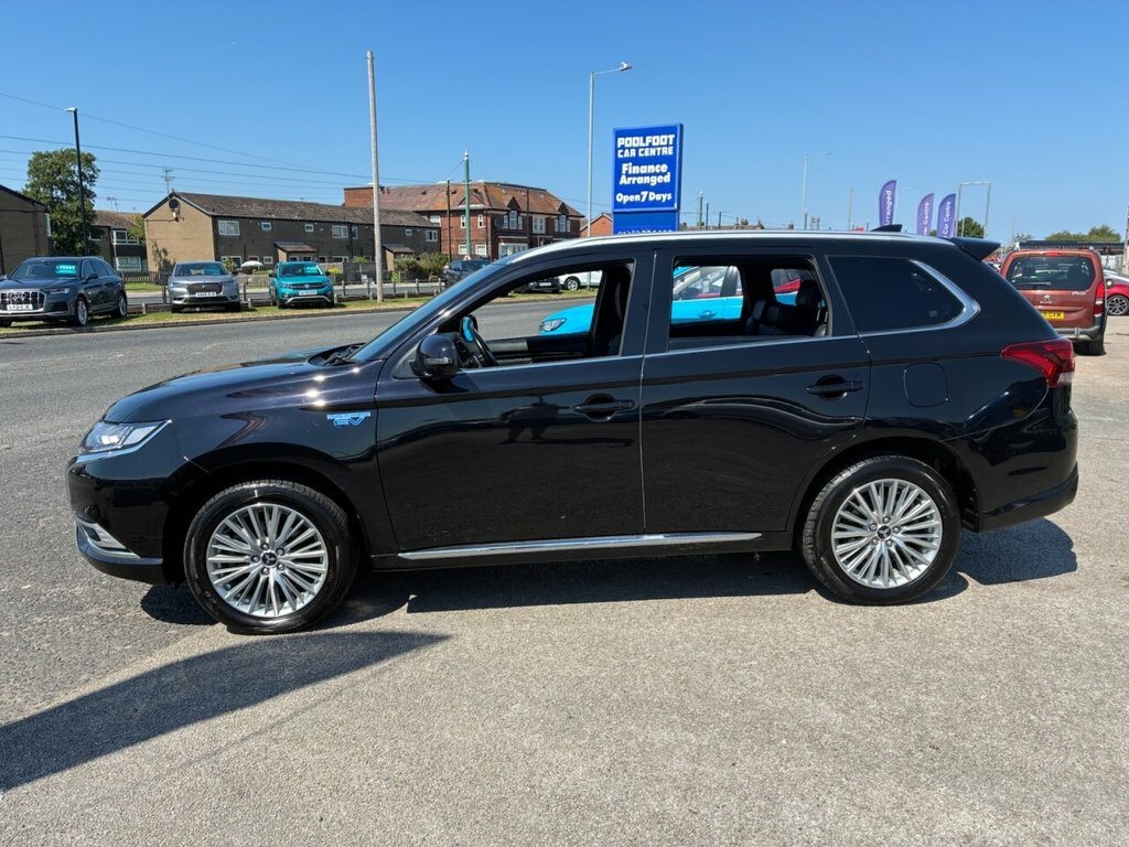 Mitsubishi Outlander 2.4L Exceed Black #3