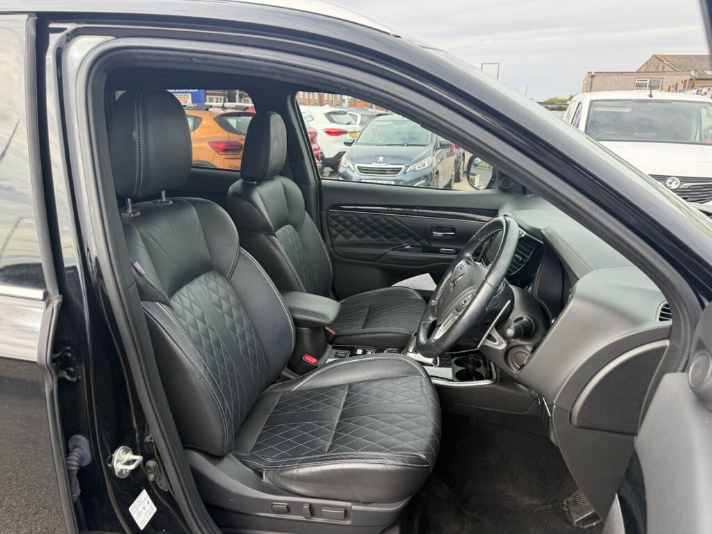 Mitsubishi Outlander 2.4L Exceed Black #4