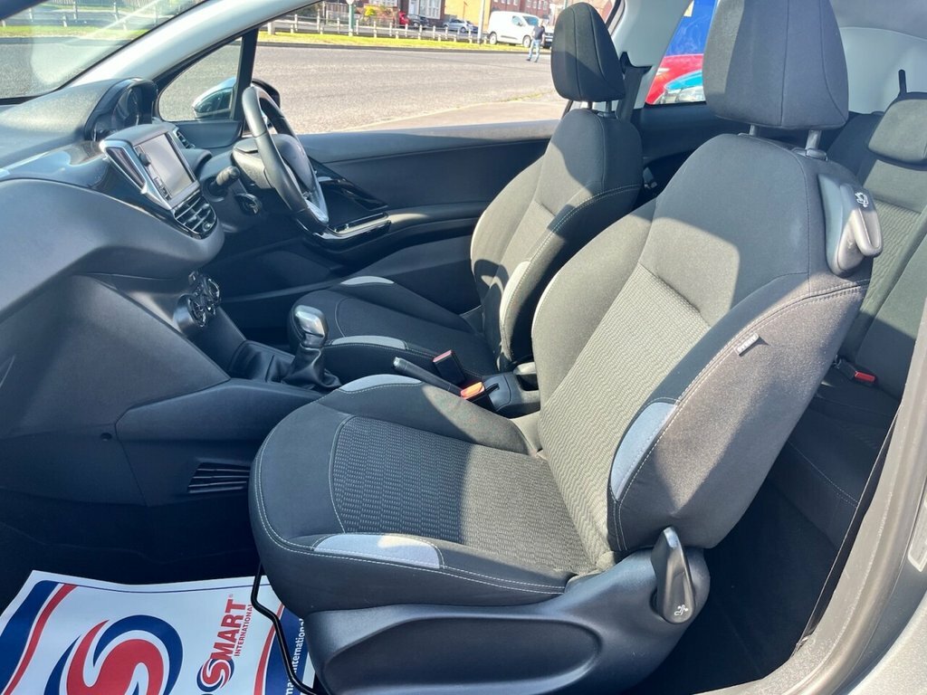 Peugeot 208 1.4 Hdi Allure Euro 5 Blue #17