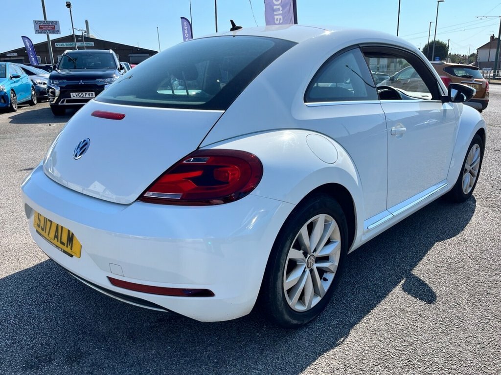 Volkswagen Beetle 1.2L Design White #4
