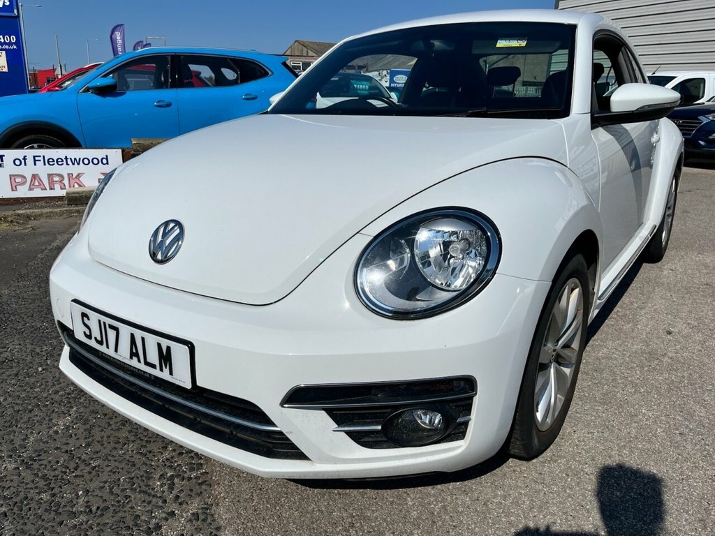 Volkswagen Beetle 1.2L Design White #2