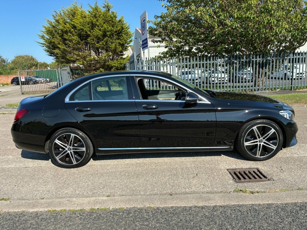 Mercedes-Benz C Class 2L Sport Black #4