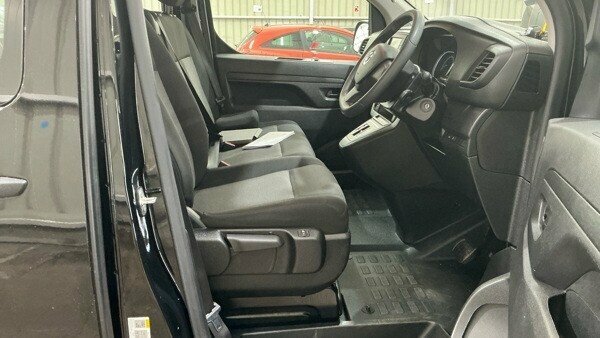 Vauxhall Vivaro Mpv Black