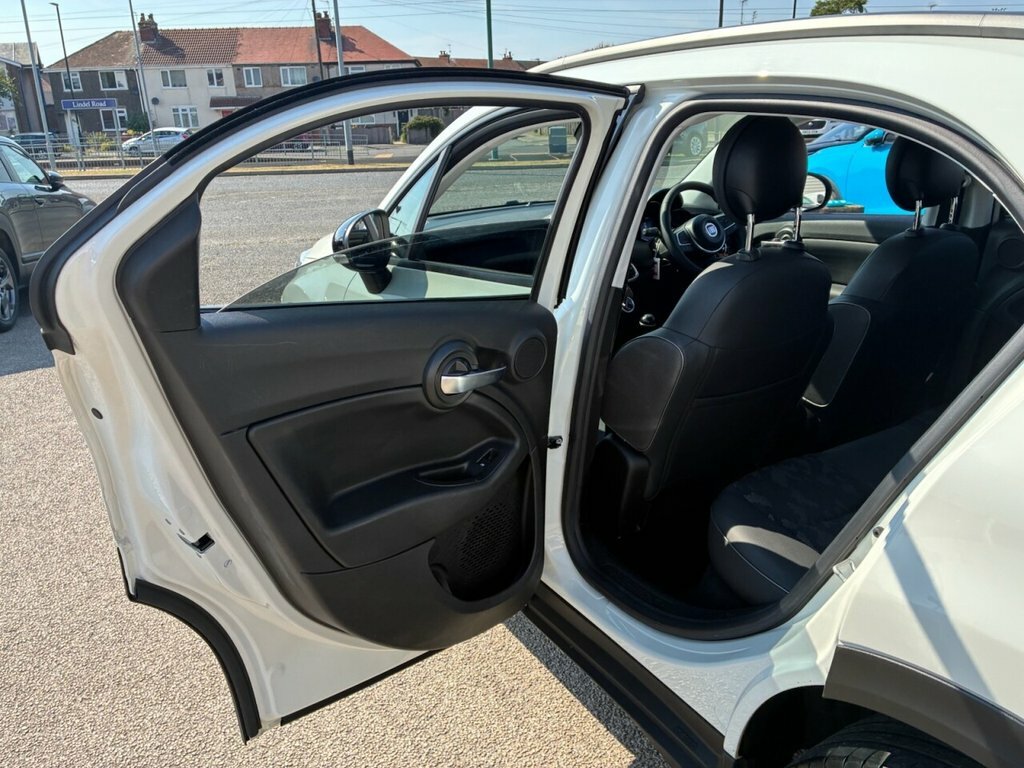 Fiat 500X Automatic White #13