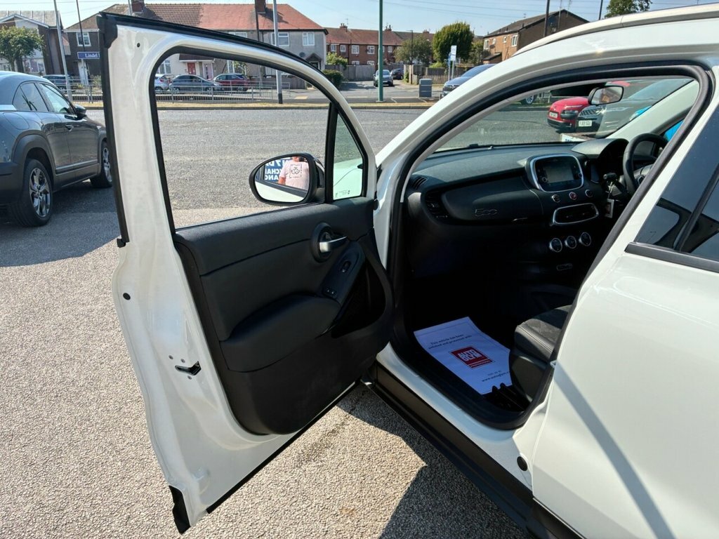 Fiat 500X Automatic White #11
