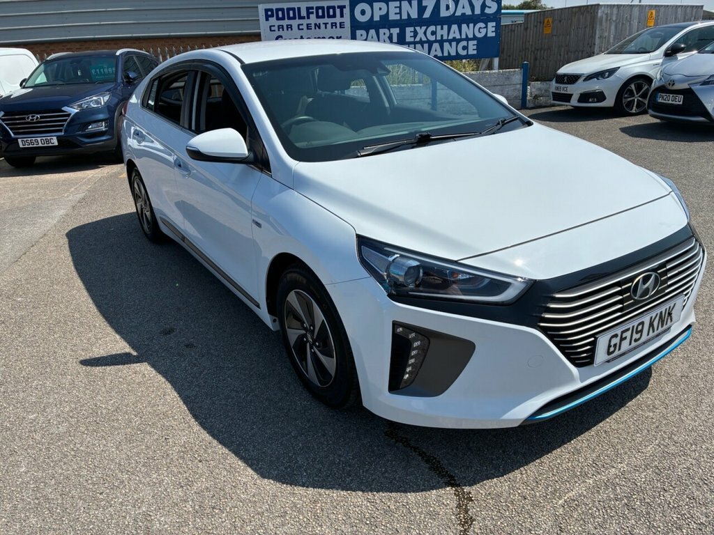 Hyundai Ioniq 1.6L Premium White #2