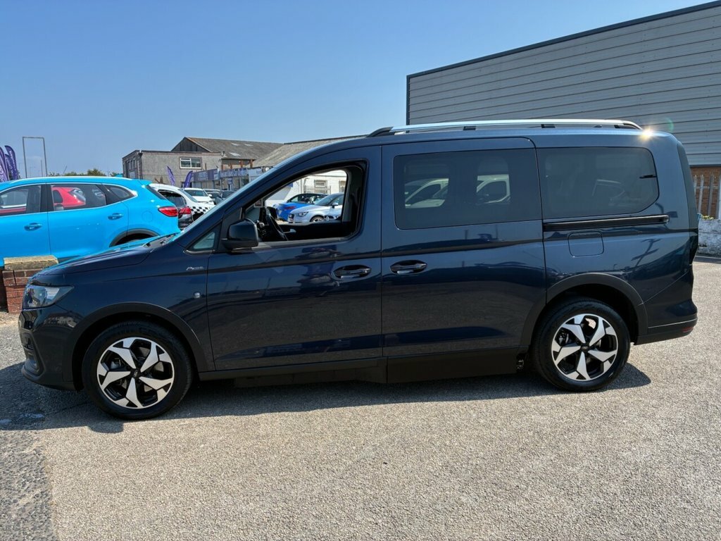Ford Grand Tourneo Connect 1.5L Active Blue #6