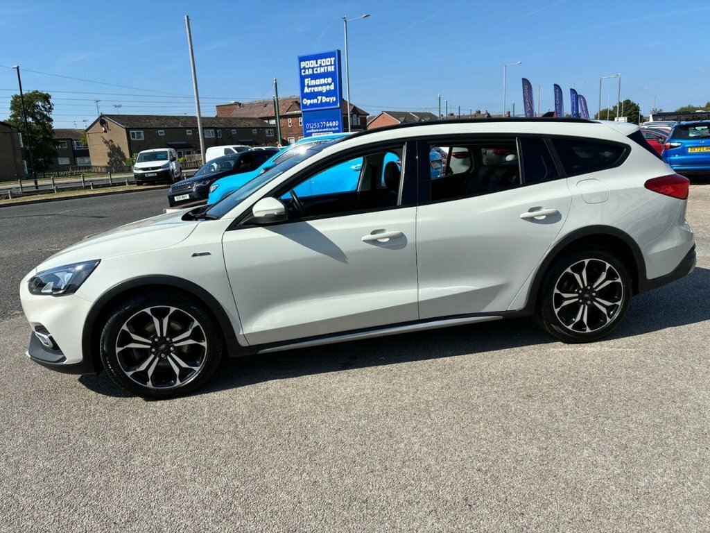 Ford Focus 1.5L Active X MT20HVJ White #3