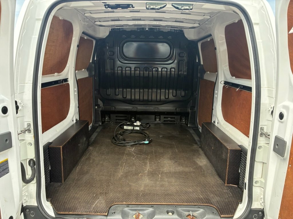 Nissan e-NV200 E Acenta 108 Bhp White #25