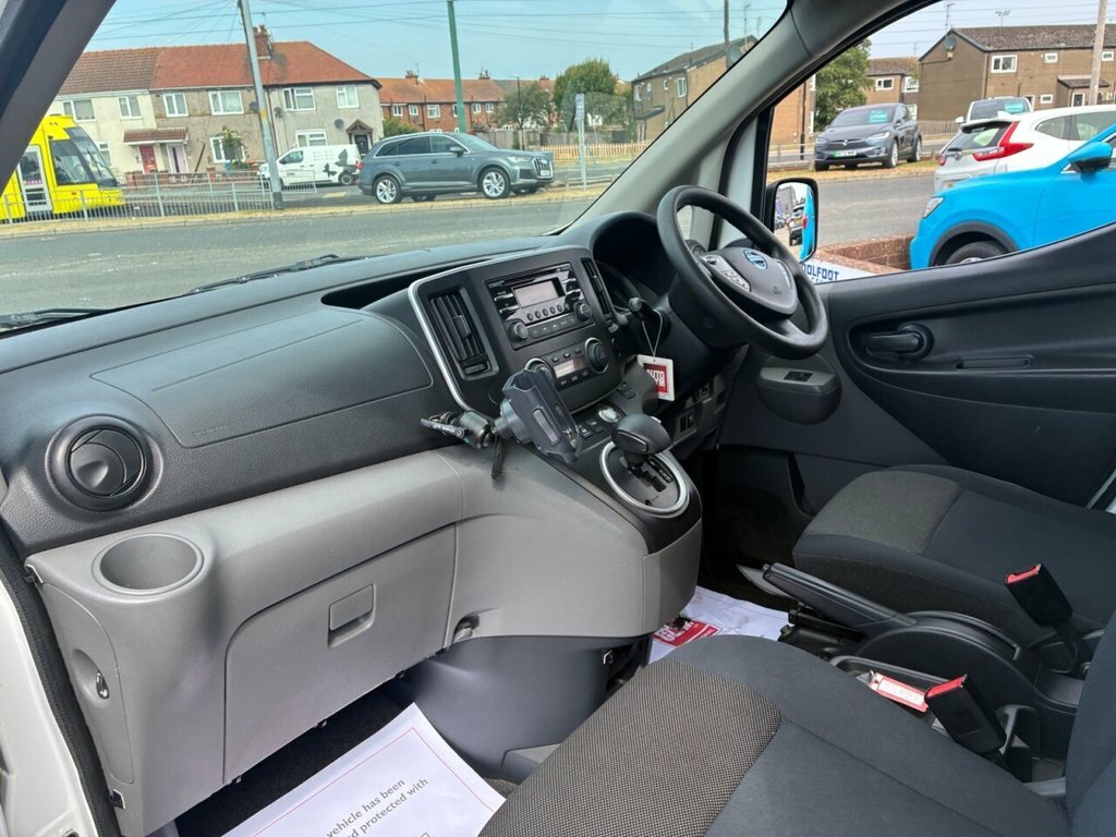 Nissan e-NV200 E Acenta 108 Bhp White #10