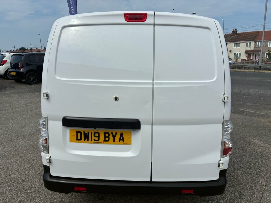 Nissan e-NV200 E Acenta 108 Bhp White #8