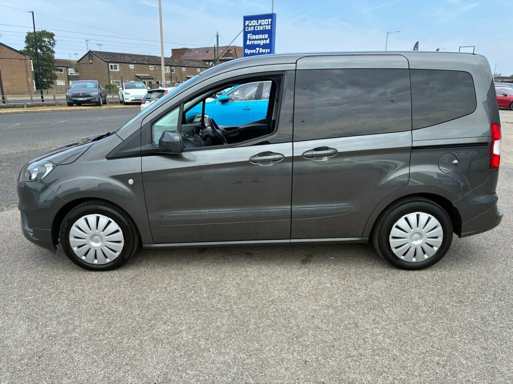 Ford Tourneo Courier 1L Zetec Grey #5