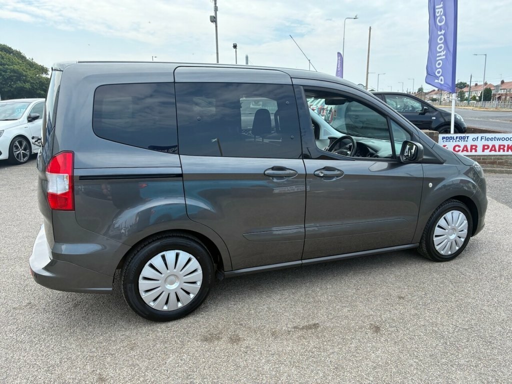 Ford Tourneo Courier 1L Zetec Grey #6