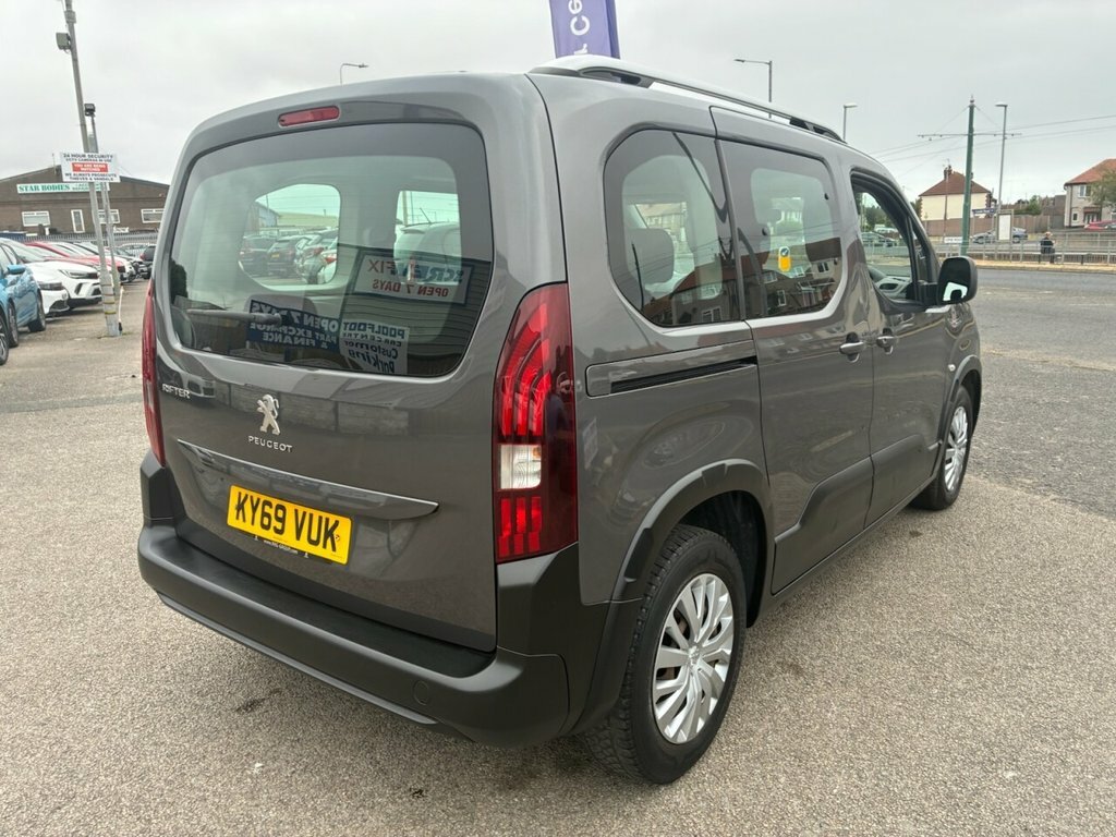 Peugeot Rifter 1.2L Active KY69VUK Grey #4