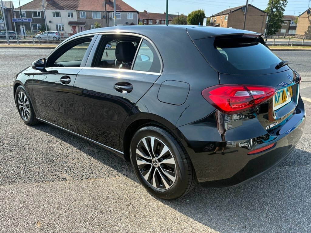 Mercedes-Benz A Class 2L Se Black #5