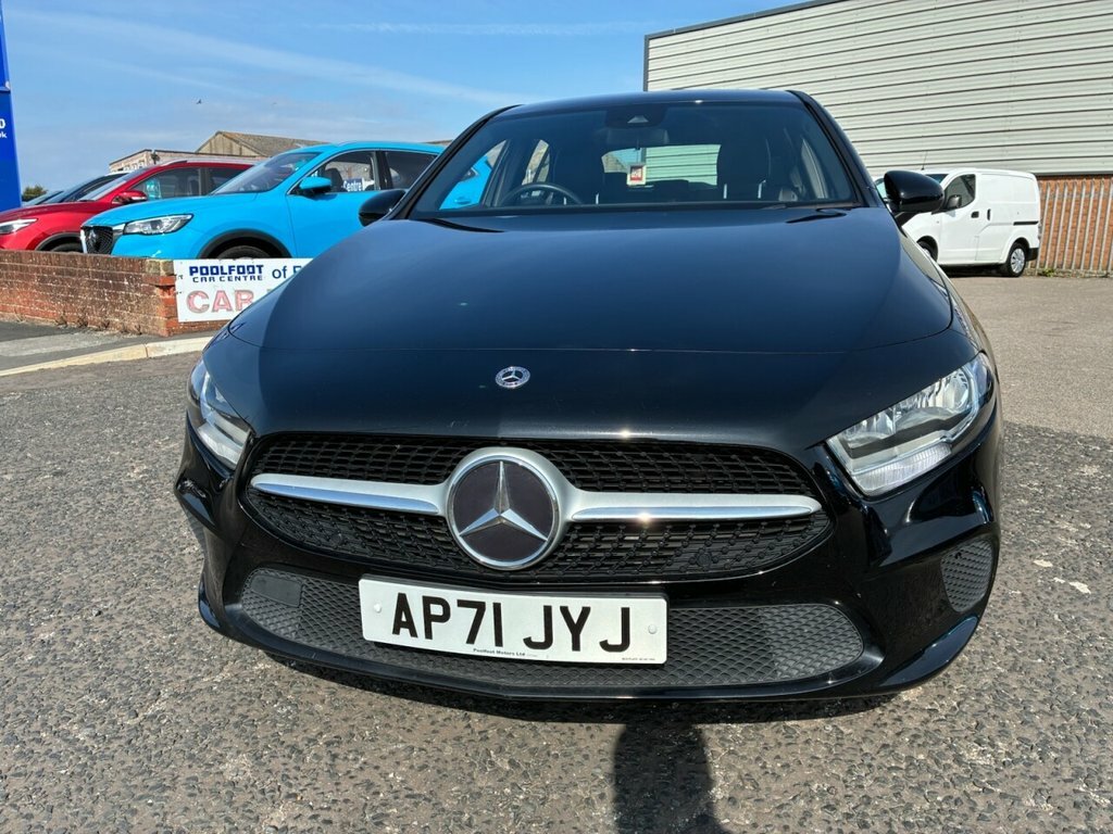 Mercedes-Benz A Class Amg Line Edition Executive Red #8