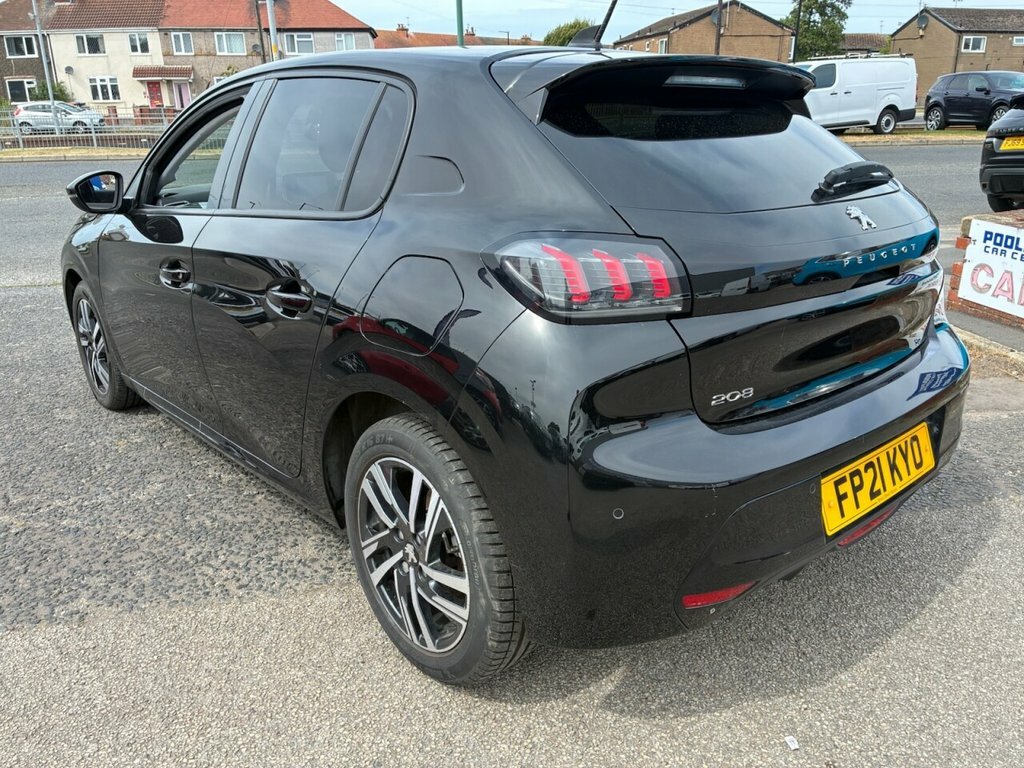 Peugeot 208 1.2L Allure Premium Black #4