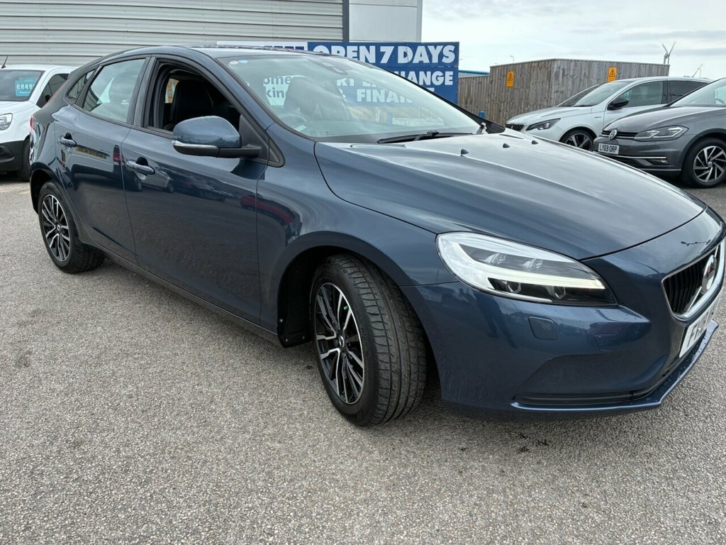 Volvo V40 2L Momentum Blue #2