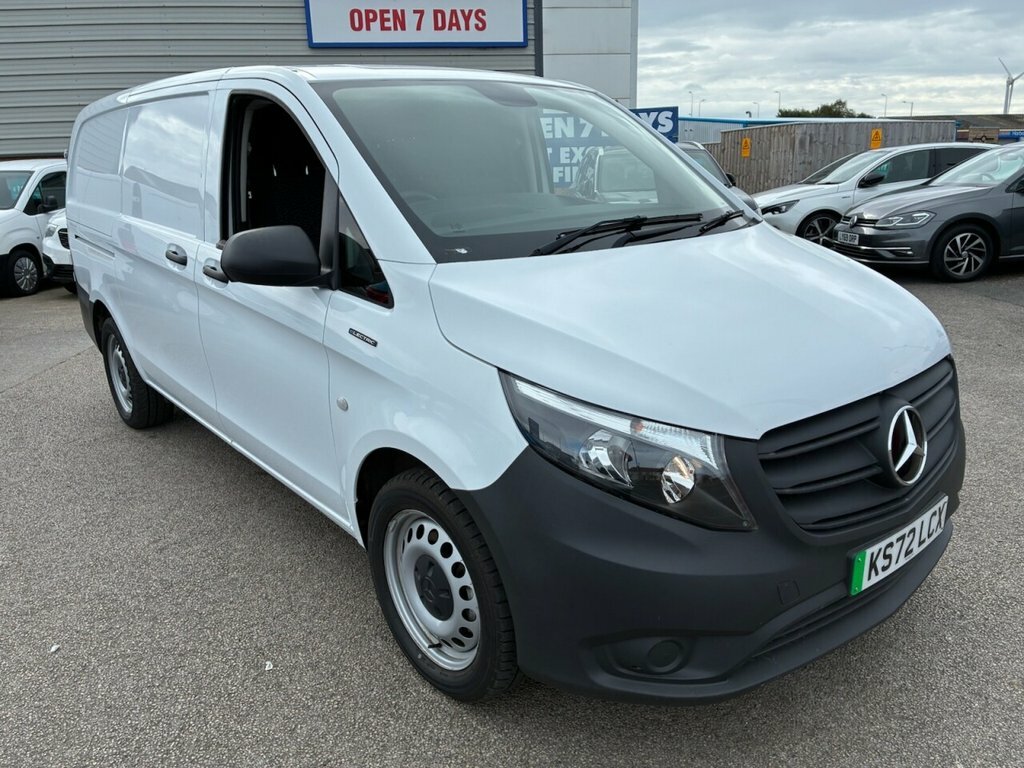 Mercedes-Benz eVito Mpv White #2