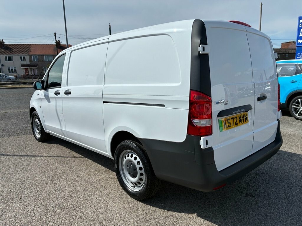 Mercedes-Benz eVito Mpv White #5