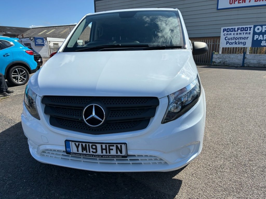 Mercedes-Benz Vito 111 Cdi White #9
