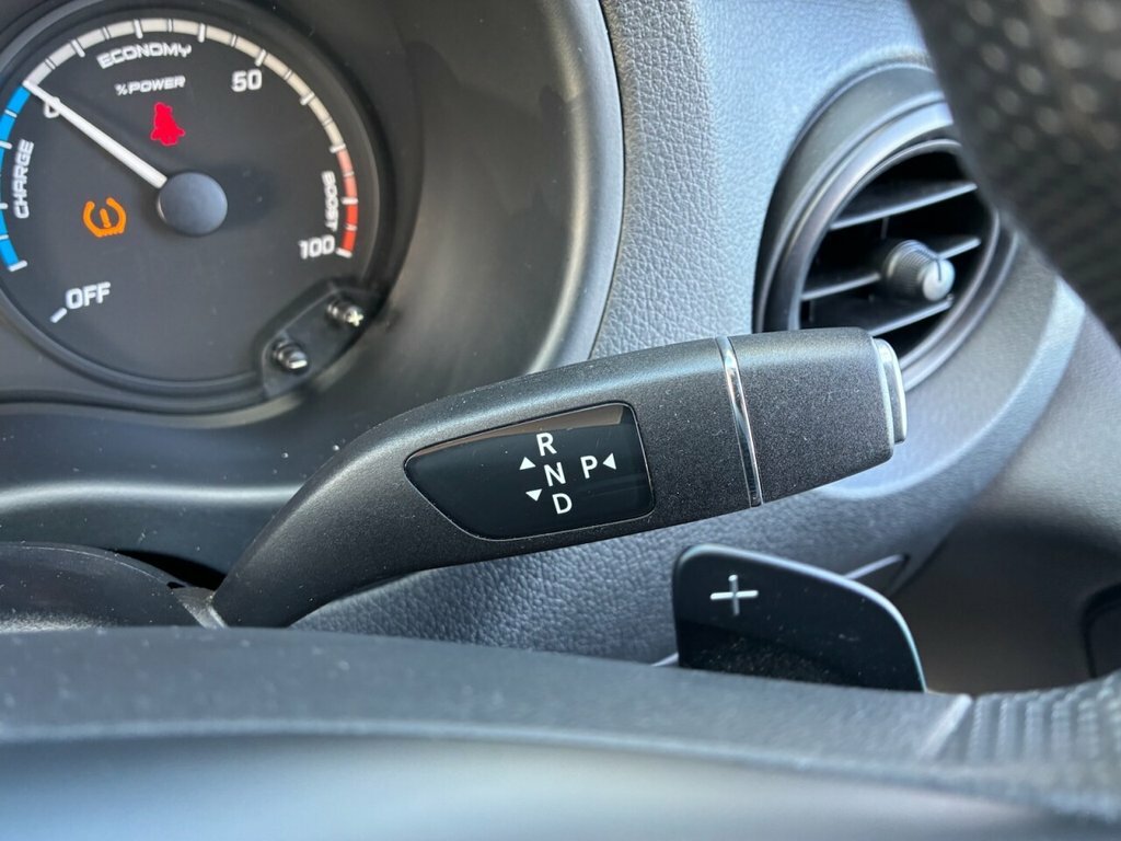 Mercedes-Benz Vito Evito Touringer White #6