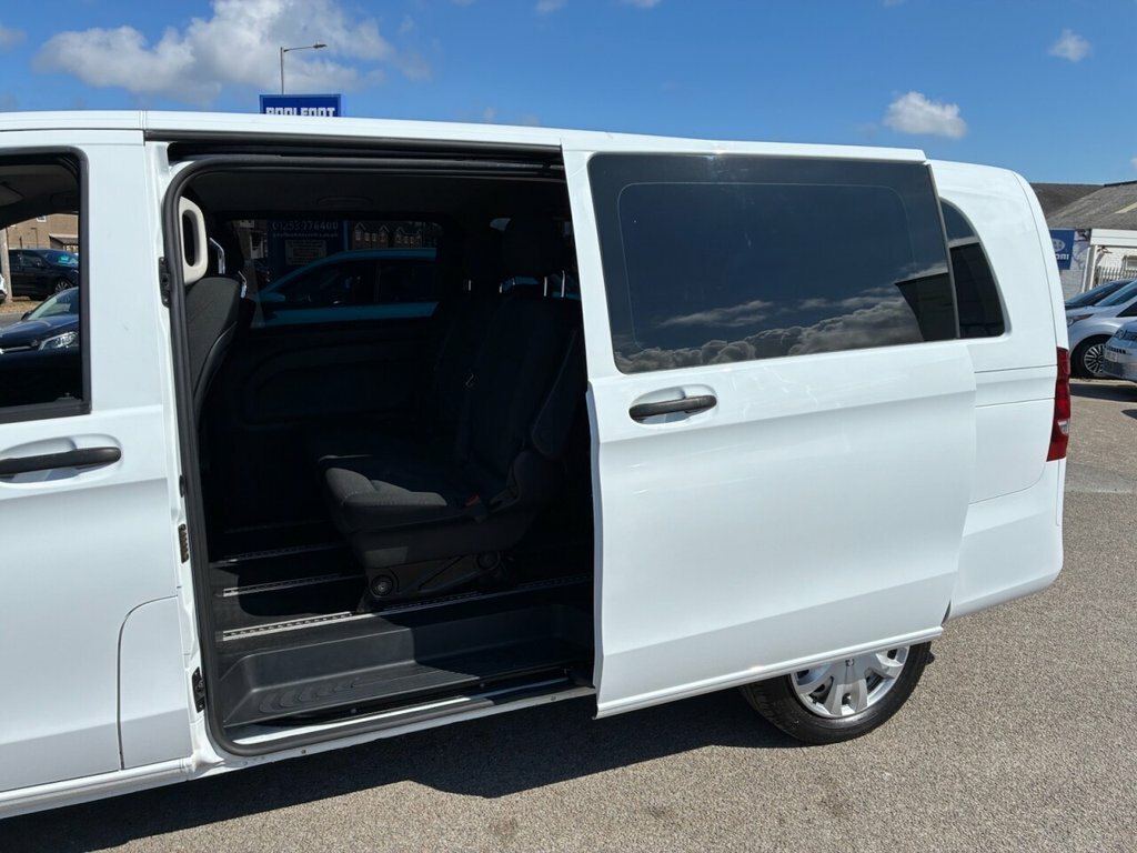 Mercedes-Benz Vito 111 Cdi White #19