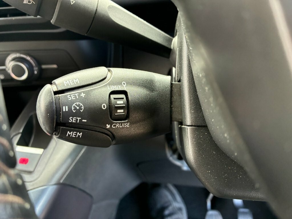 Peugeot Rifter 1.2 Puretech Active Grey #28