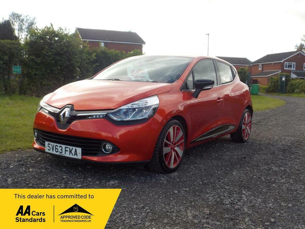 Renault Clio 1.5 Dci Dynamique S Medianav Euro 5 S S Red